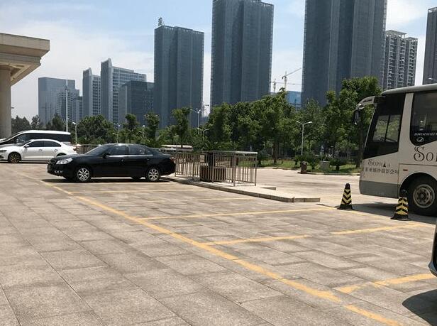 酒店賓館停車位劃線找什么單位，找誰來劃線？