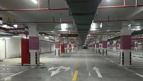 蘇州道路劃線分析，環(huán)氧地坪施工時(shí)地面油漬污垢解決的方法？