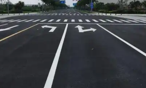  蘇州廠(chǎng)區(qū)車(chē)位劃線(xiàn)，飛揚(yáng)市政無(wú)隱形收費(fèi)，專(zhuān)業(yè)施工