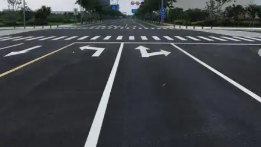 蘇州相城區(qū)廠區(qū)劃線選哪家？專業(yè)施工團(tuán)隊(duì)，多年經(jīng)驗(yàn)值得信賴