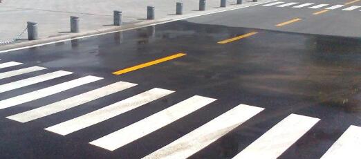 蘇州專業(yè)道路劃線施工，飛揚(yáng)市政為您護(hù)航